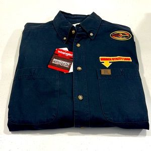 NWT Wrangler shirt